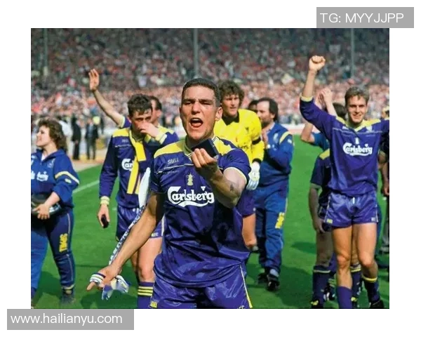 外号国王的足球传奇:从球场霸主到历史铭刻的巨星之路 外号国王的足球传奇:从球场霸主到历史铭刻的巨星之路